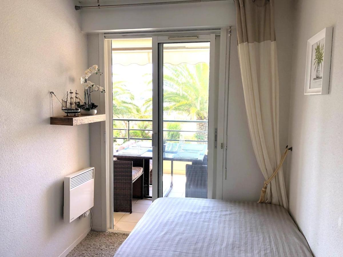 Appartement Les Pieds Dans L'eau T2 Avec Vue Et Piscine